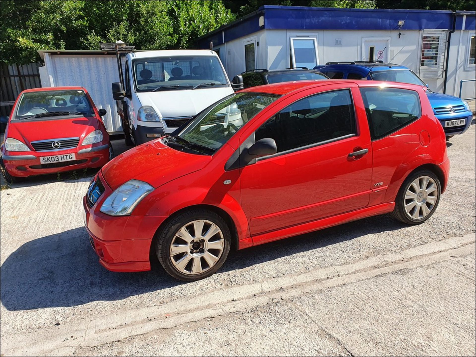 06/06 CITROEN C2 VTS - 1587cc 3dr Hatchback (Red, 89k) - Image 4 of 13