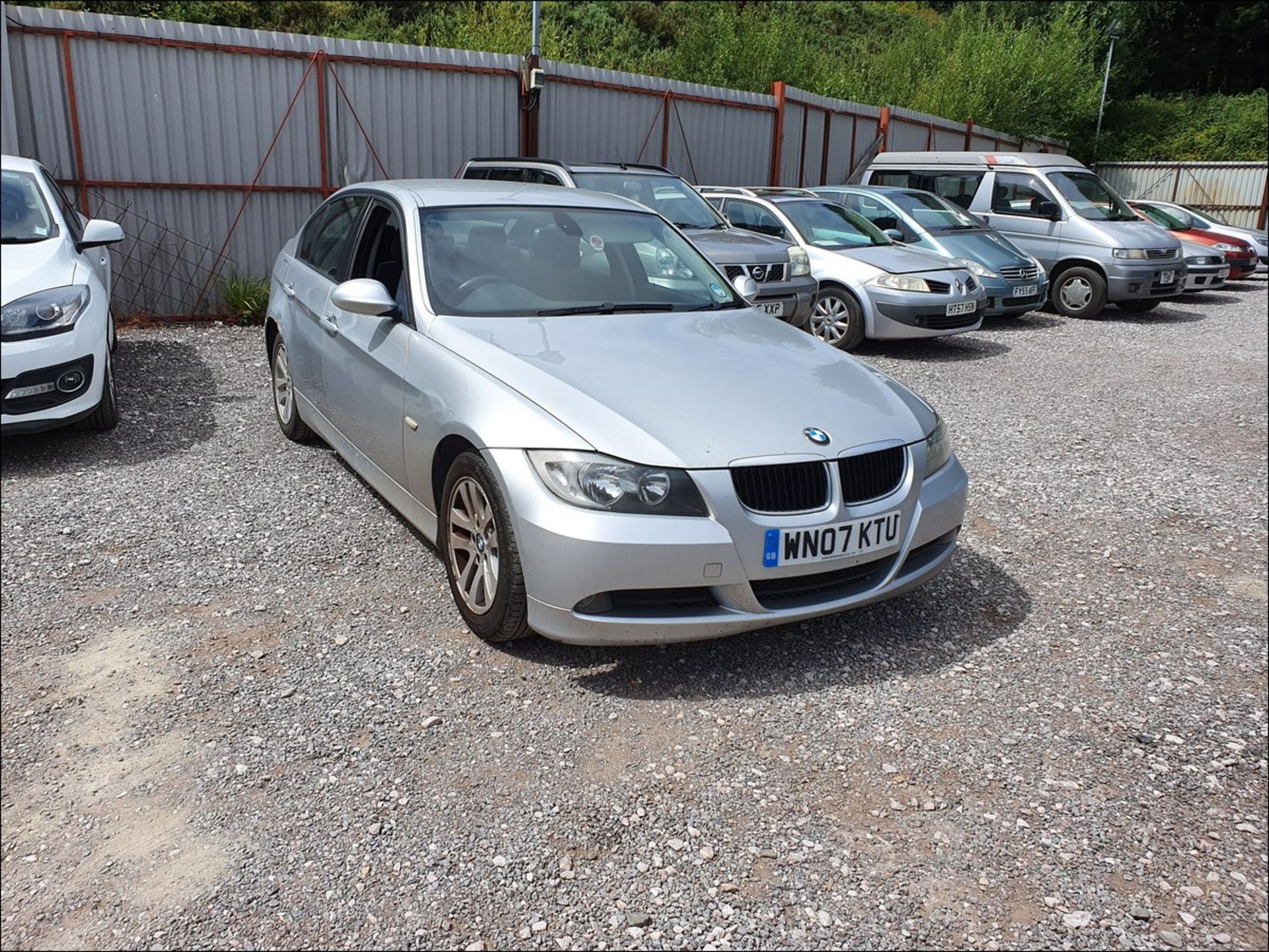 07/07 BMW 320D SE AUTO - 1995cc 4dr Saloon (Silver, 212k) - Image 3 of 16