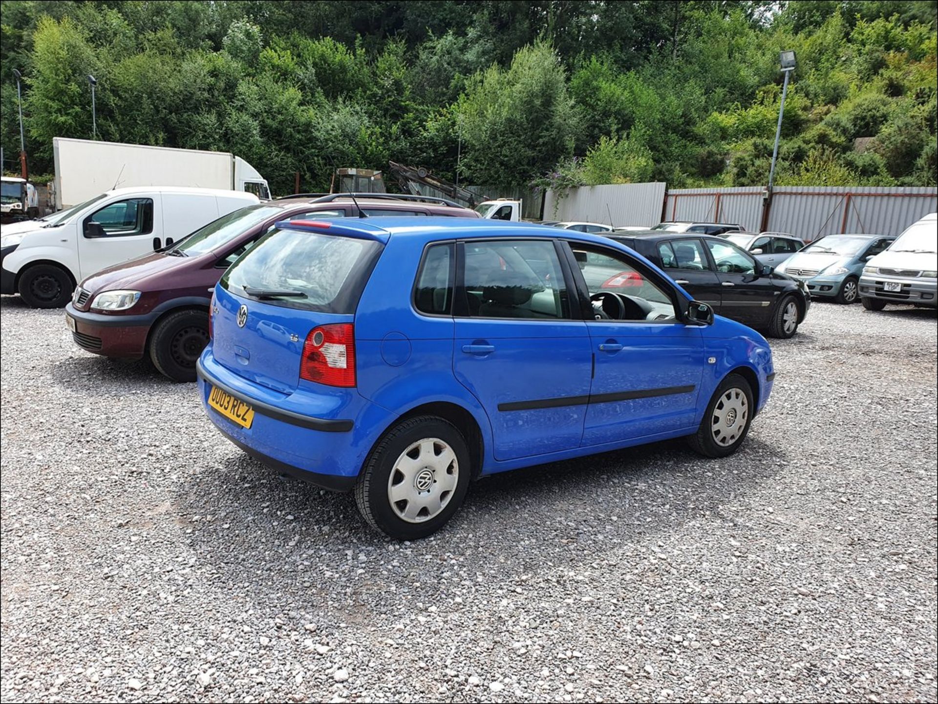 03/03 VOLKSWAGEN POLO SE - 1390cc 5dr Hatchback (Blue, 142k) - Image 7 of 13