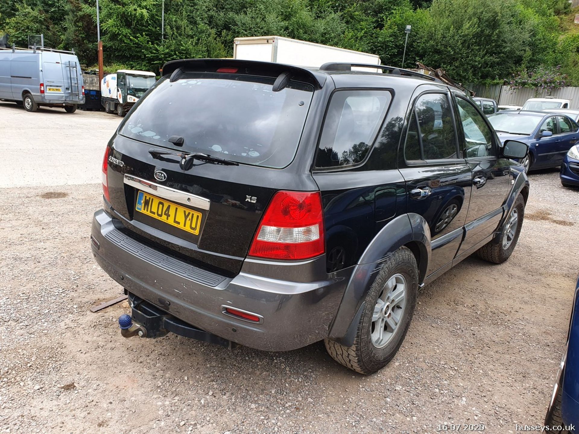 04/04 KIA SORENTO CRDI XS AUTO - 2497cc 5dr Estate (Black, 123k) - Image 12 of 13