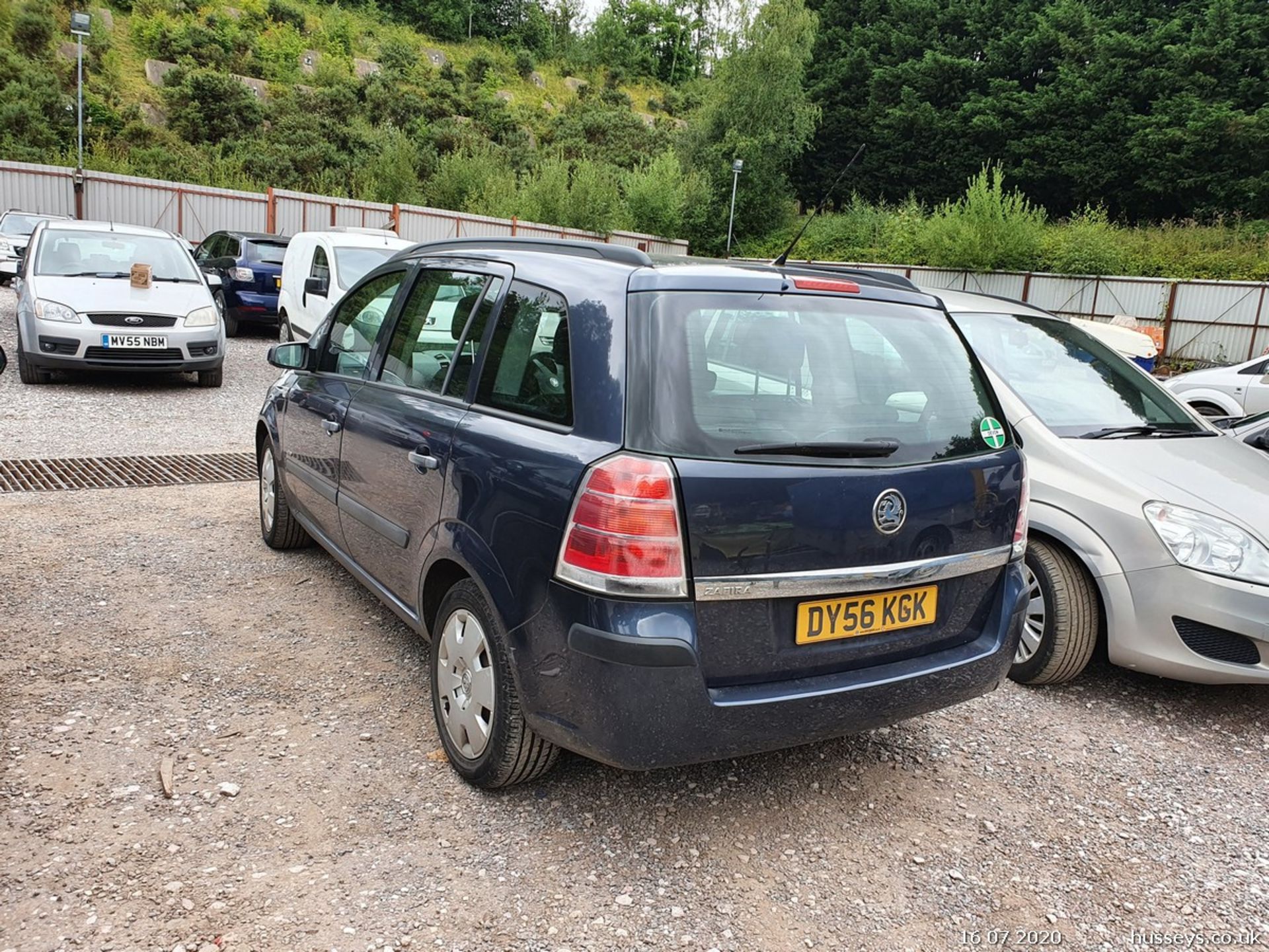 07/56 VAUXHALL ZAFIRA LIFE - 1598cc 5dr MPV (Blue, 113k) - Image 4 of 12