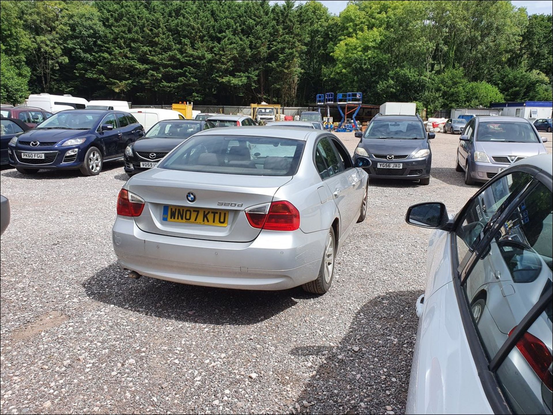 07/07 BMW 320D SE AUTO - 1995cc 4dr Saloon (Silver, 212k) - Image 13 of 16