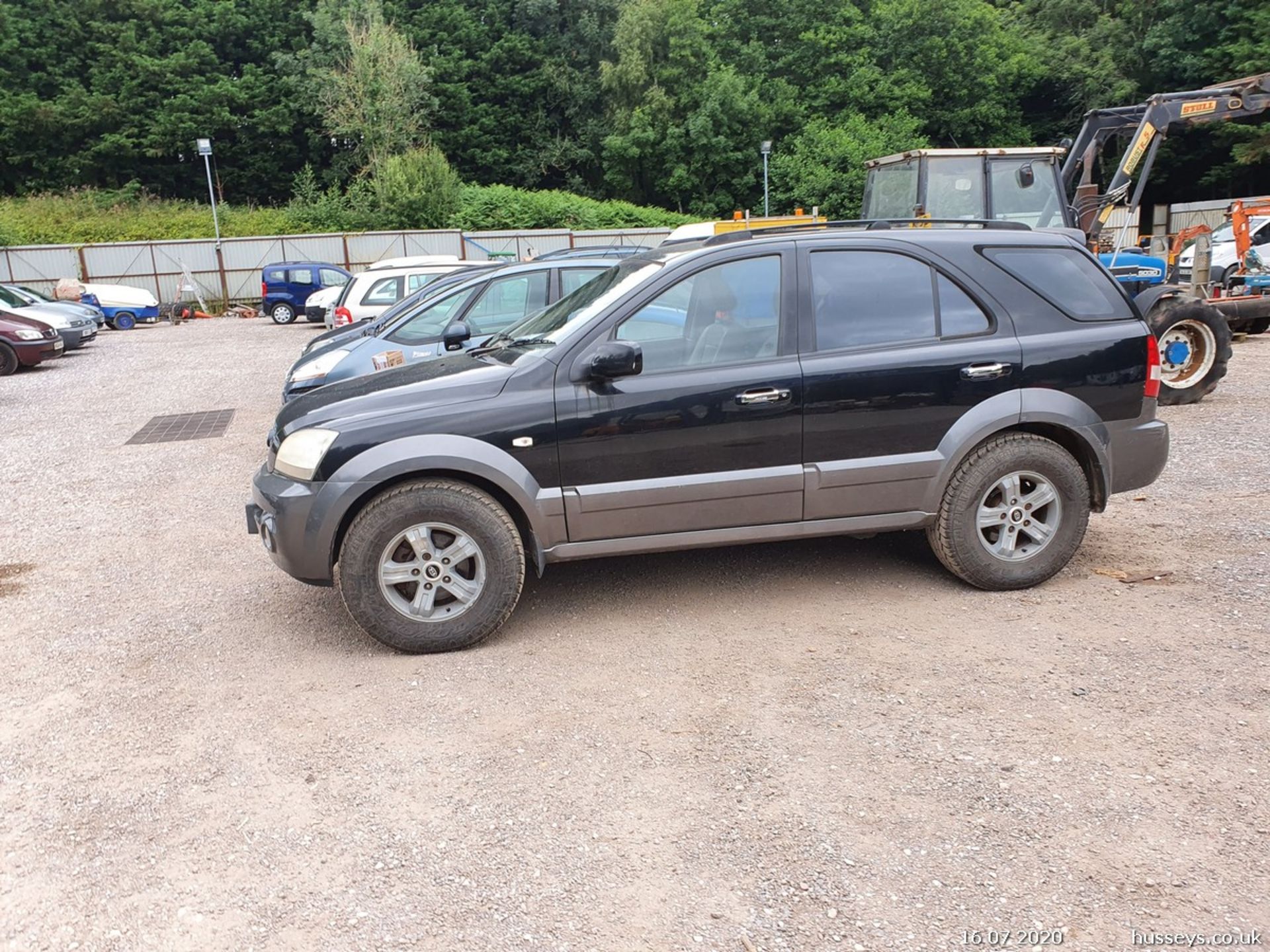 04/04 KIA SORENTO CRDI XS AUTO - 2497cc 5dr Estate (Black, 123k) - Image 4 of 13