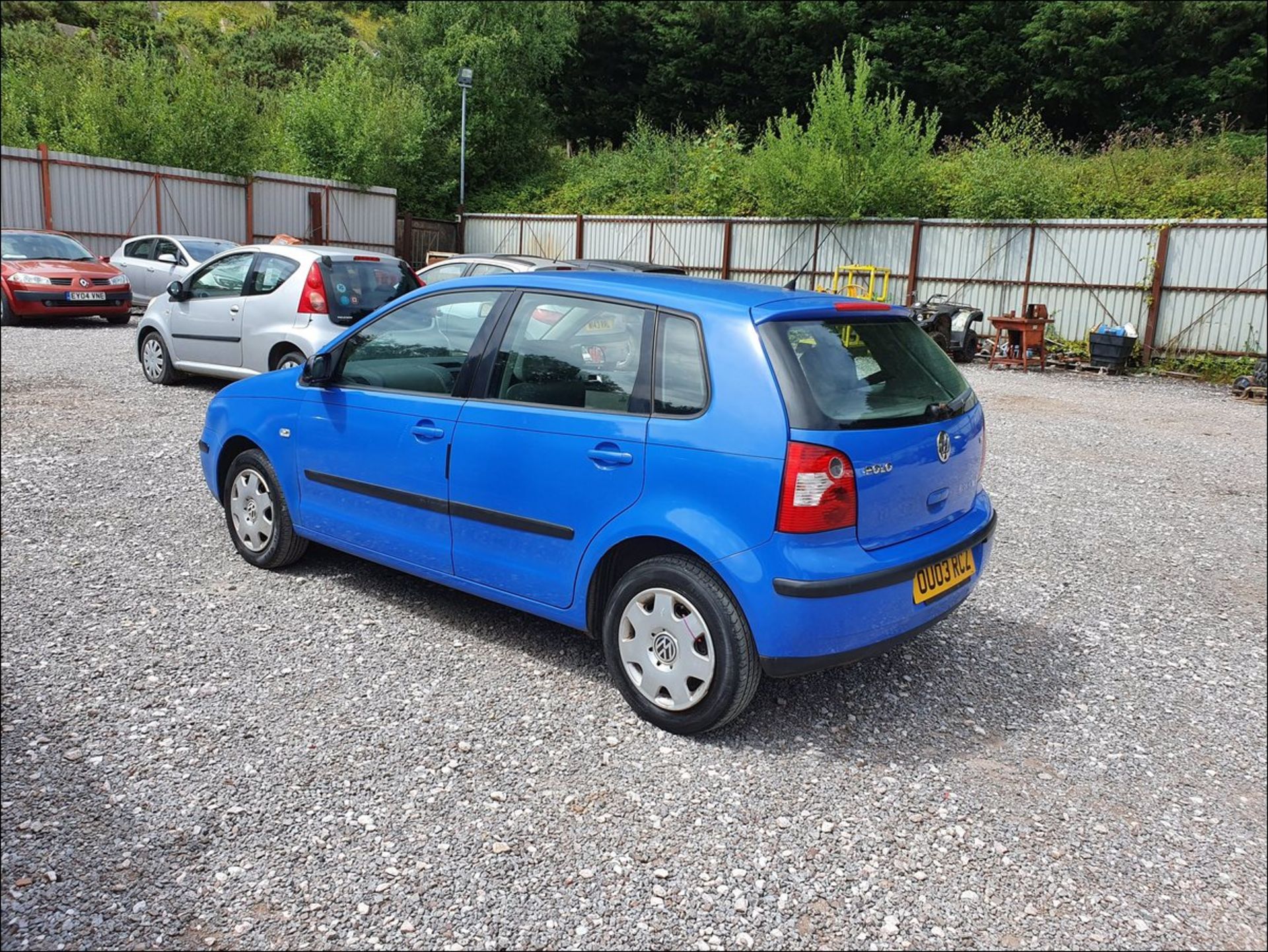 03/03 VOLKSWAGEN POLO SE - 1390cc 5dr Hatchback (Blue, 142k) - Image 4 of 13