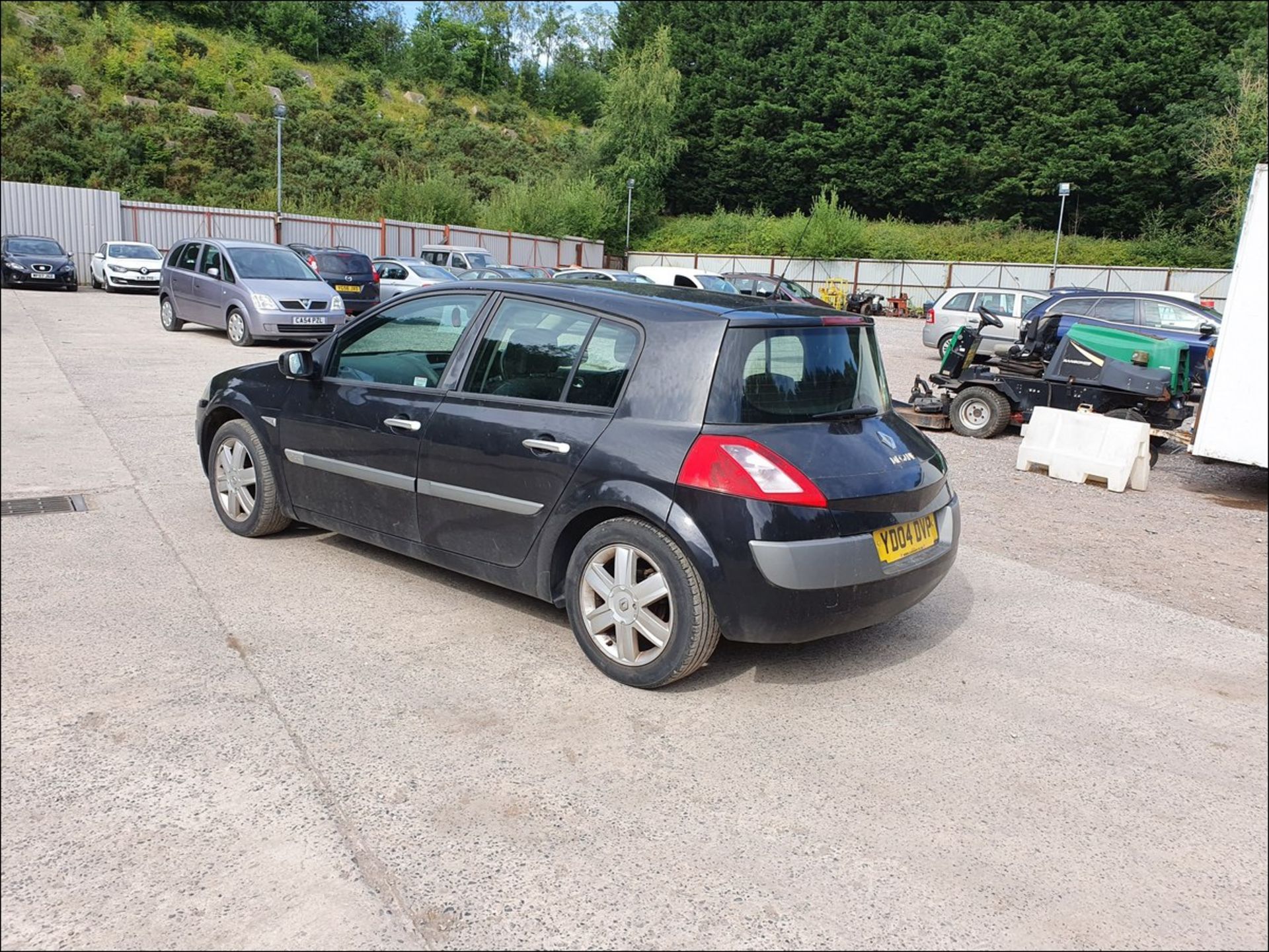 04/04 RENAULT MEGANE DYNAMIQUE DCI 120 - 1870cc 5dr Hatchback (Black, 142k) - Image 5 of 12