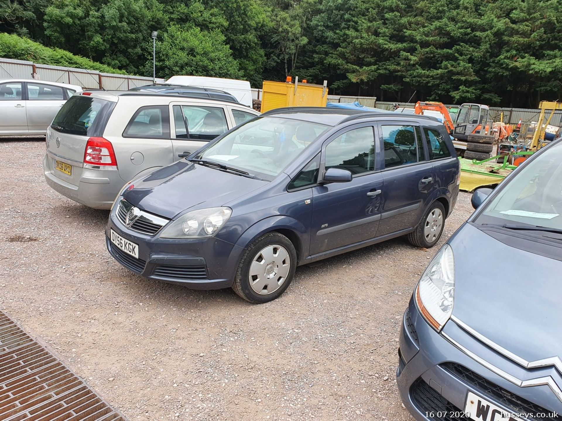 07/56 VAUXHALL ZAFIRA LIFE - 1598cc 5dr MPV (Blue, 113k) - Image 11 of 12