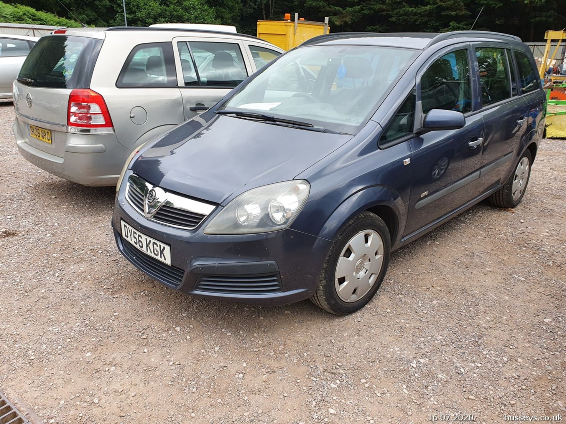 07/56 VAUXHALL ZAFIRA LIFE - 1598cc 5dr MPV (Blue, 113k) - Image 10 of 12