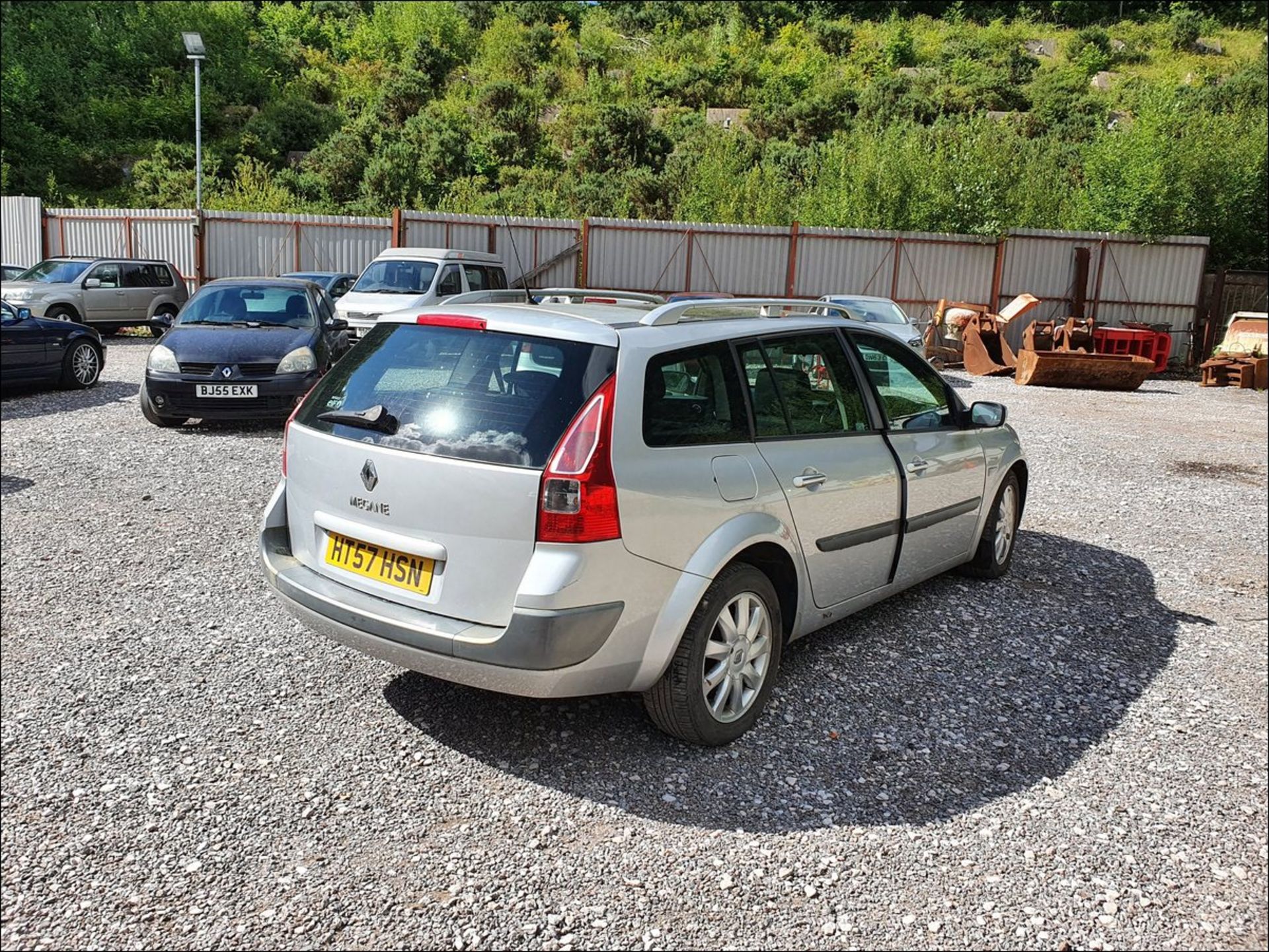 08/57 RENAULT MEGANE DYNAMIQUE - 1598cc 5dr Estate (Silver, 88k) - Image 7 of 15