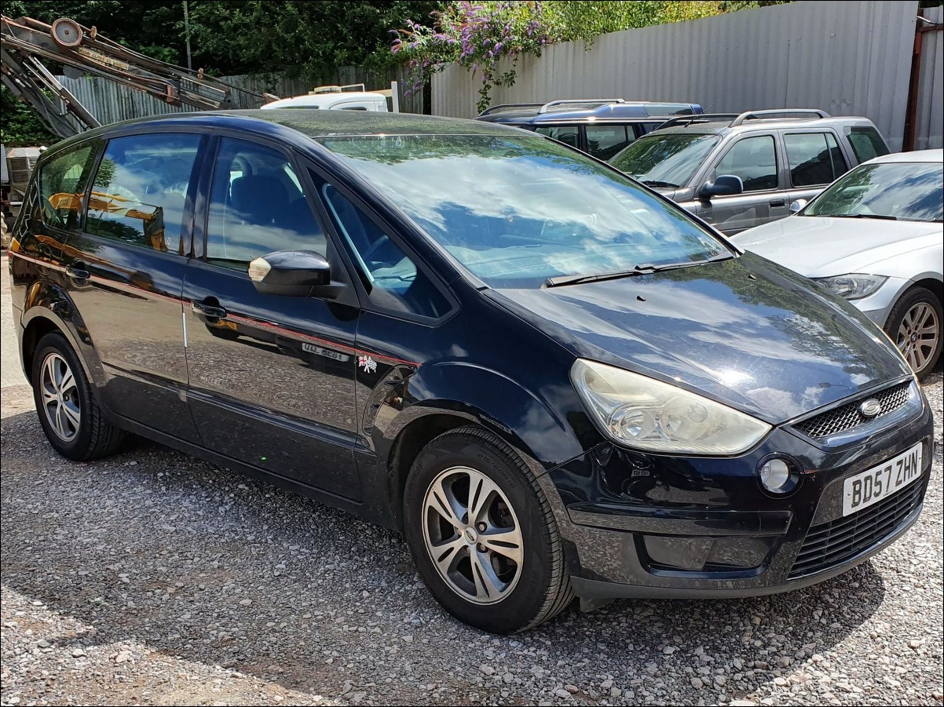 07/57 FORD S-MAX ZETEC TDCI 6G - 1997cc 5dr MPV (Black, 101k) - Image 2 of 6