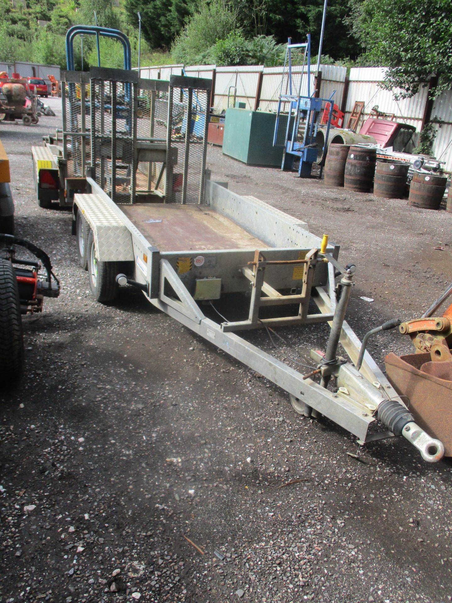 INDESPENSION DOUBLE AXLE PLANT TRAILER