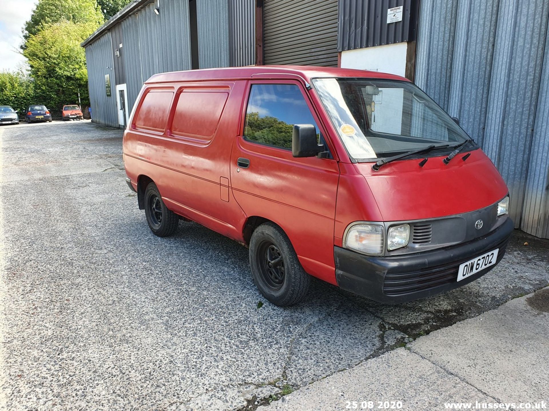 1993 TOYOTA LITEACE - 2000cc 4dr Van (Red, 71k) - Image 11 of 11