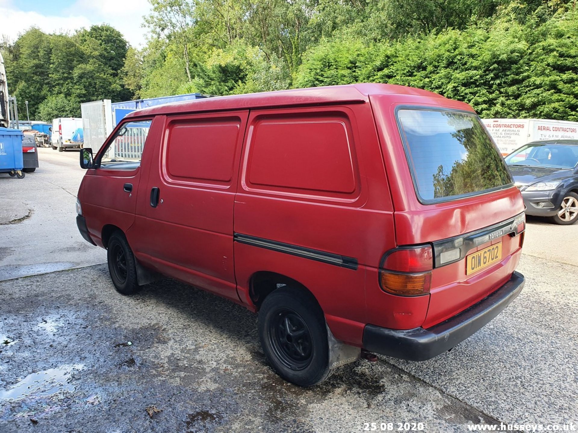 1993 TOYOTA LITEACE - 2000cc 4dr Van (Red, 71k) - Image 6 of 11