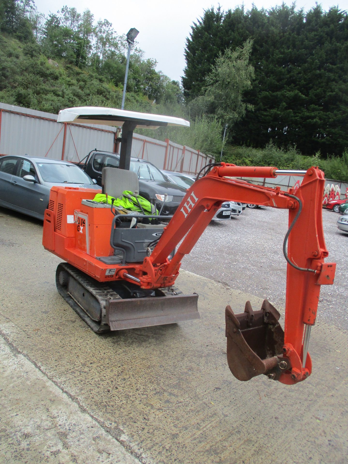 IHI 1.5 TON MINI DIGGER C/W 1 BUCKET 2503HRS RDD - Image 3 of 7