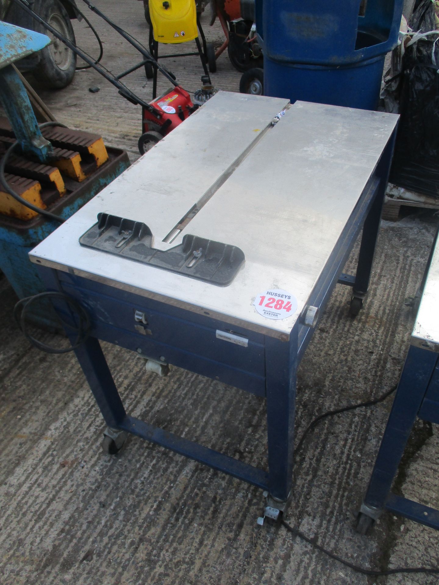 BANDING MACHINE