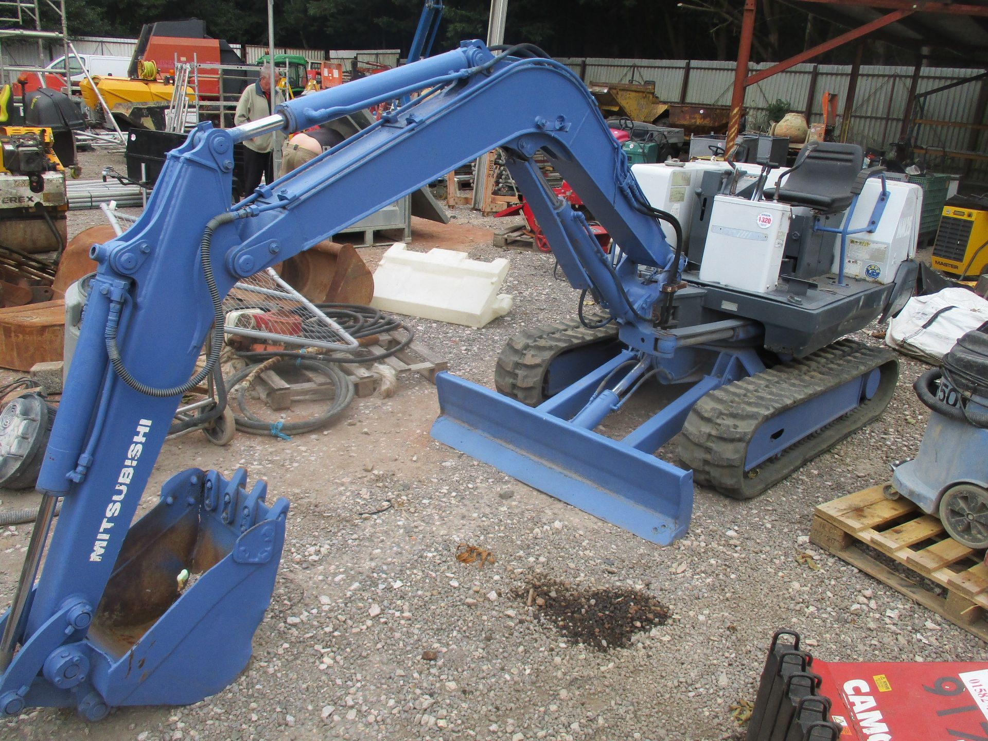 MITSUBISHI MM25 MINI DIGGER 4638 HRS RDD - Image 2 of 6