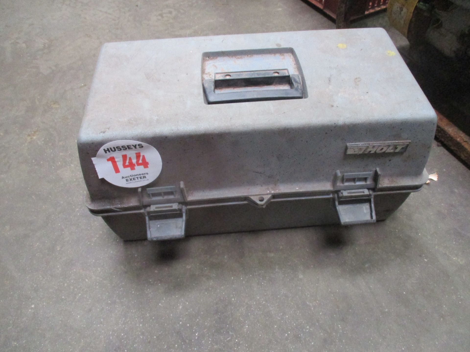 TOOLBOX - Image 2 of 2