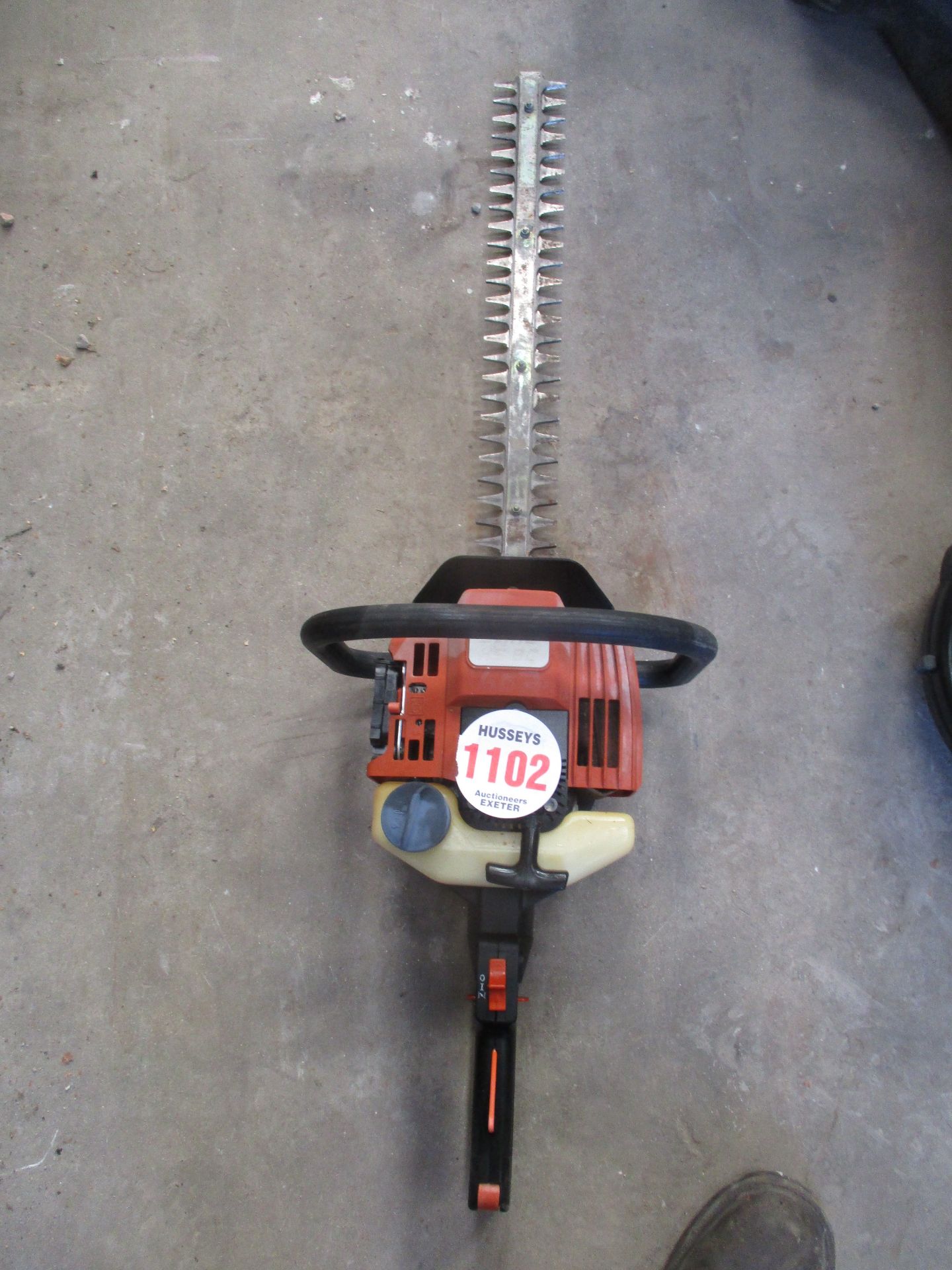 STIHL HEDGE TRIMMER