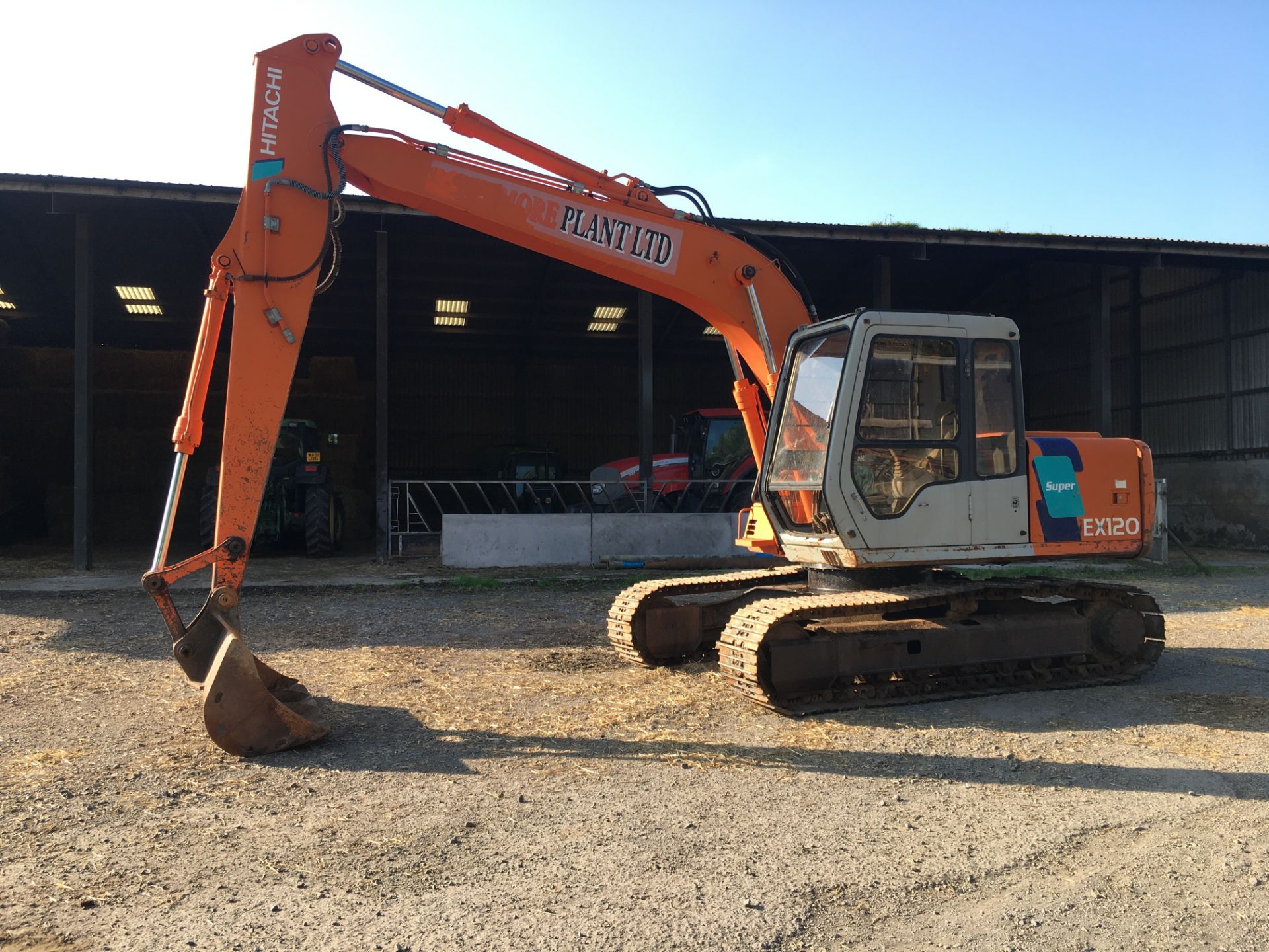 HITACHI EX120 2 EXCAVATOR