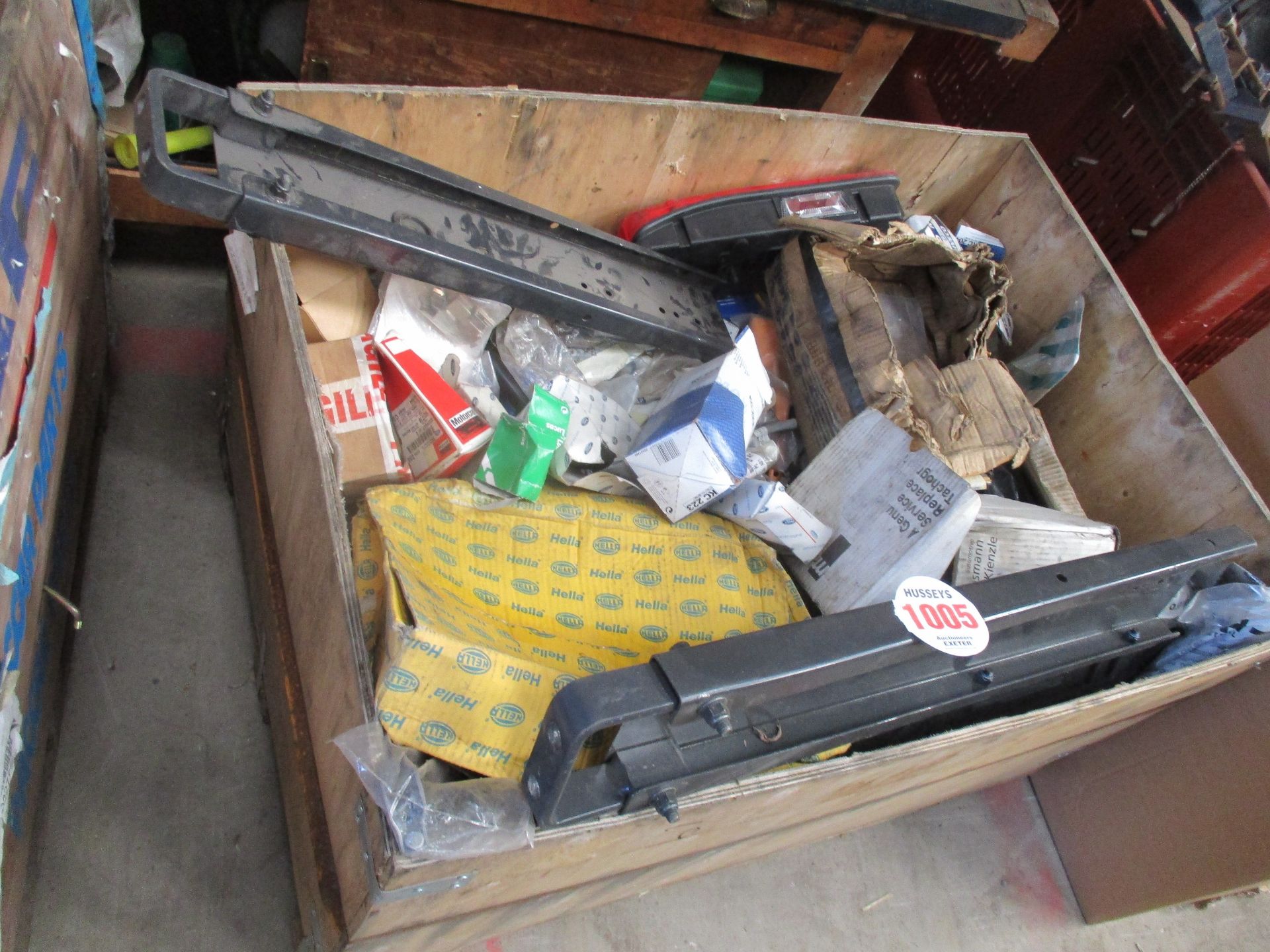 CRATE OF COMMERCIAL VEHICLE COMPONENTS