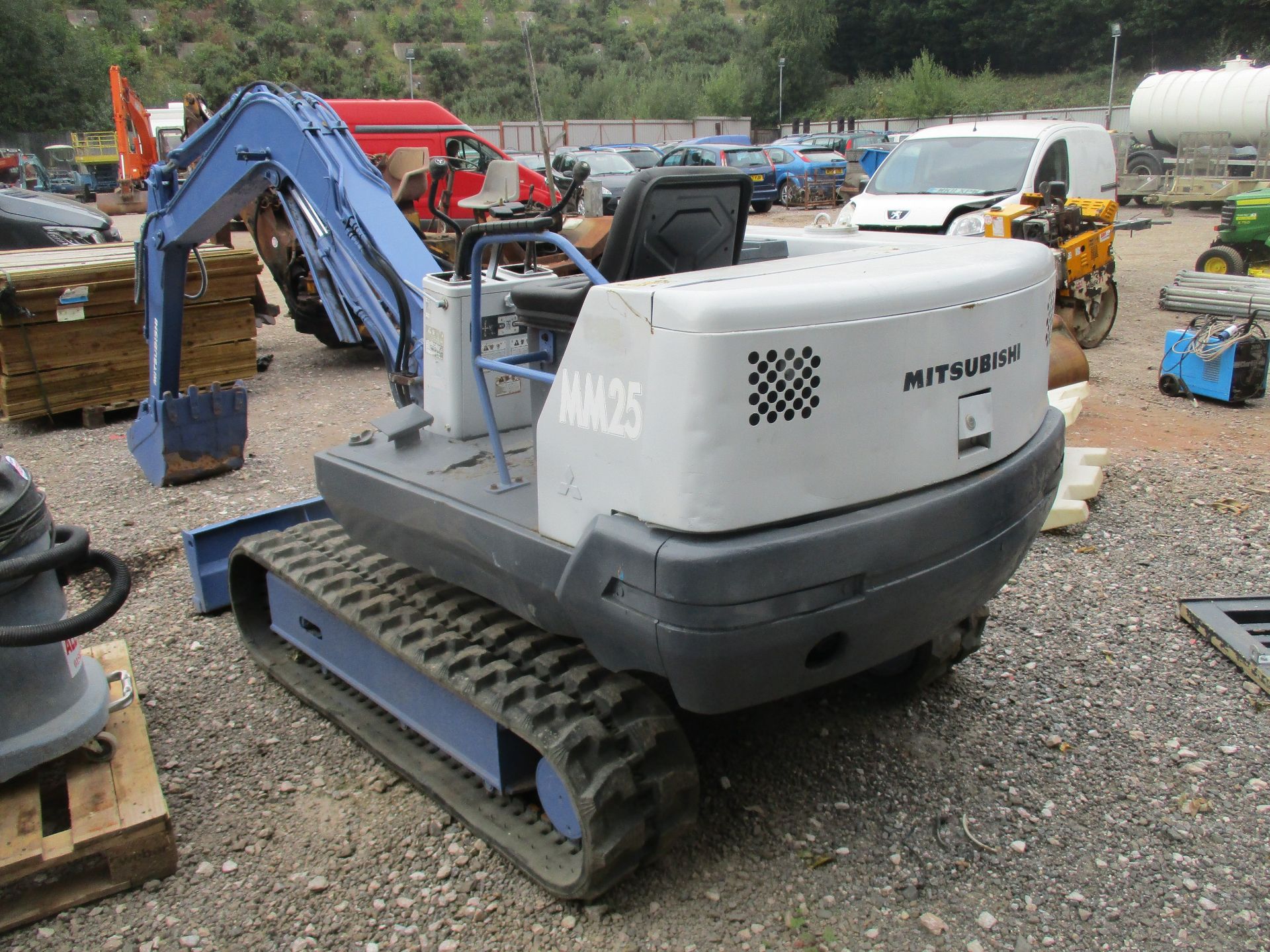 MITSUBISHI MM25 MINI DIGGER 4638 HRS RDD - Image 3 of 6