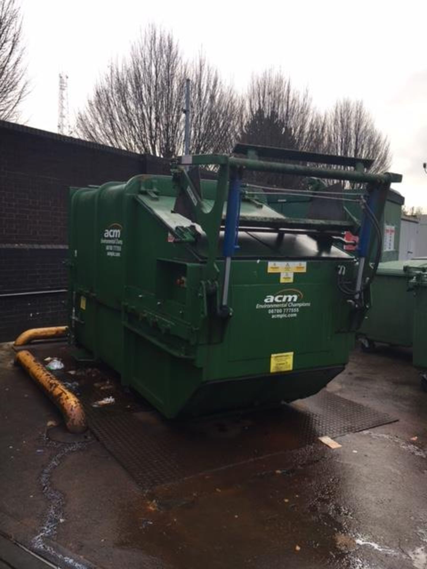 ACM 2013 waste compactor skip complete with bin lift, little use in working order - Image 2 of 2