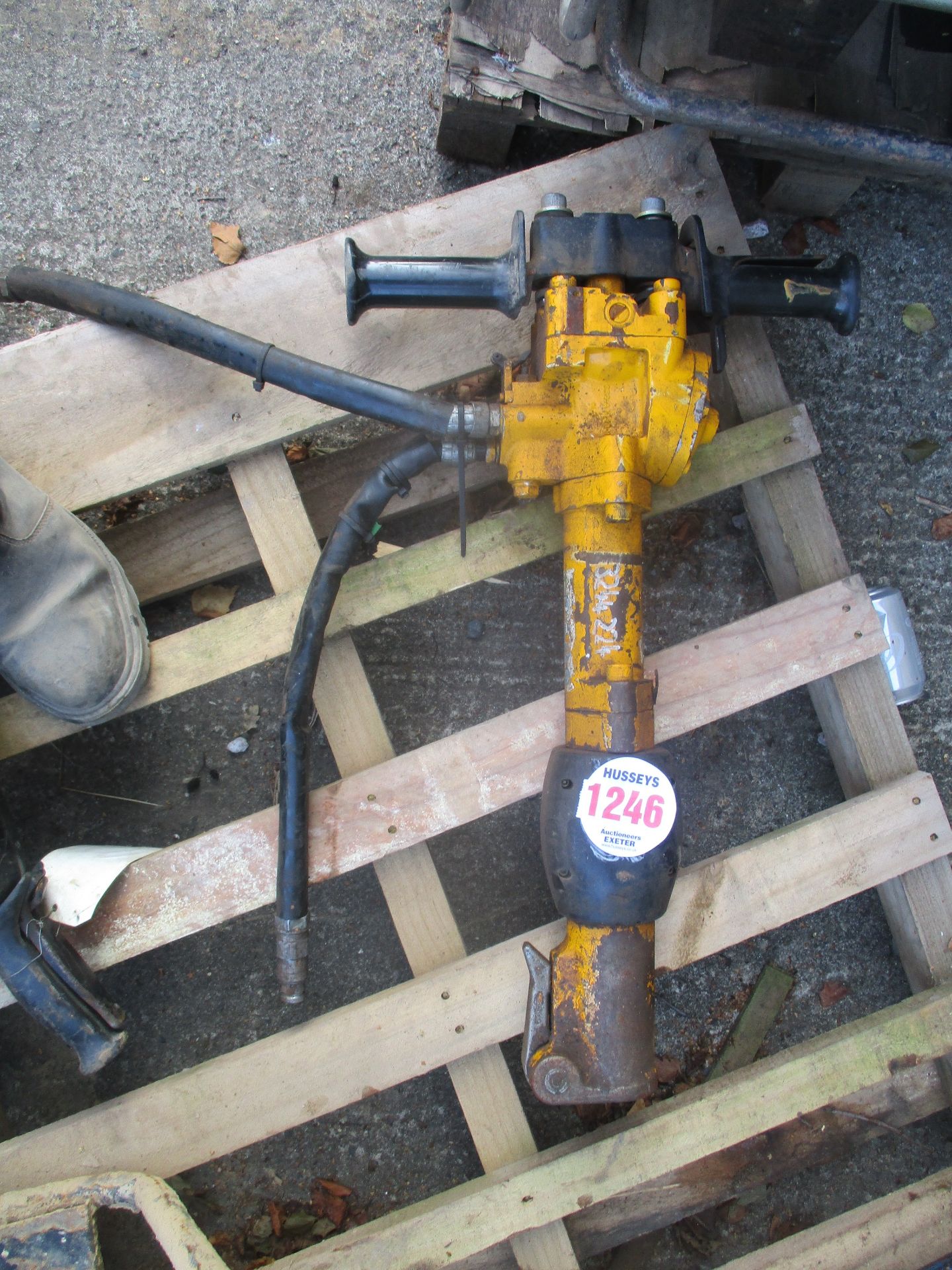 JCB HYDRAULIC GUN