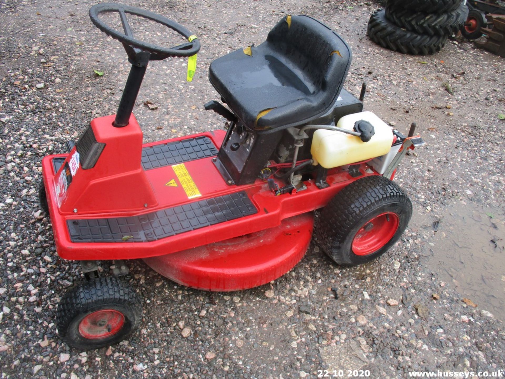 WESTWOOD RIDE ON MOWER - Image 2 of 2