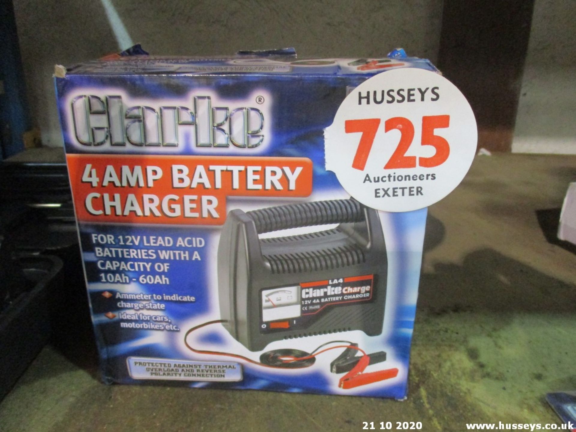 BATTERY CHARGER