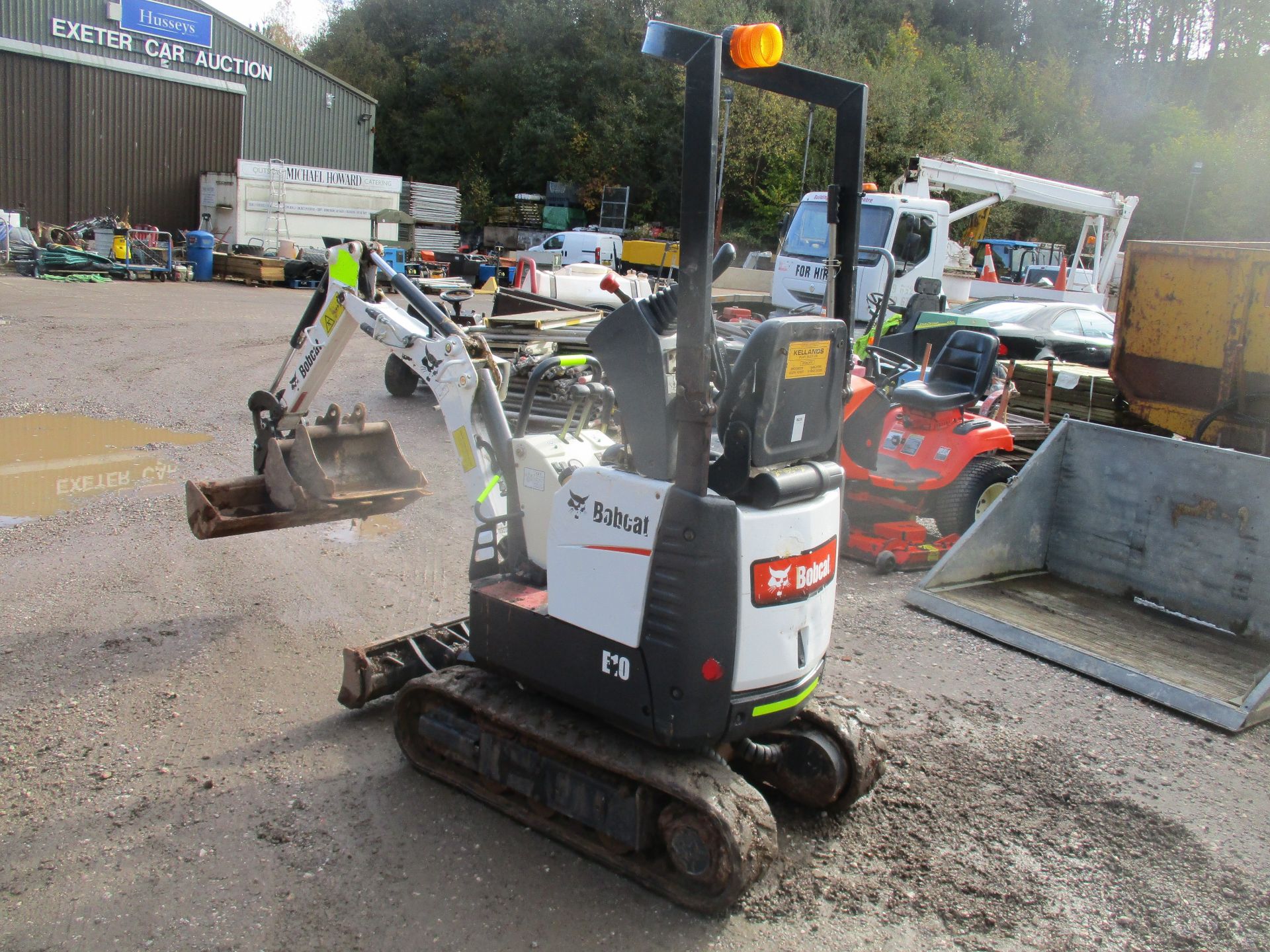 BOBCAT E10 MICRO DIGGER C/W 3 BUCKETS 2015 1300HRS RDD - Image 4 of 7