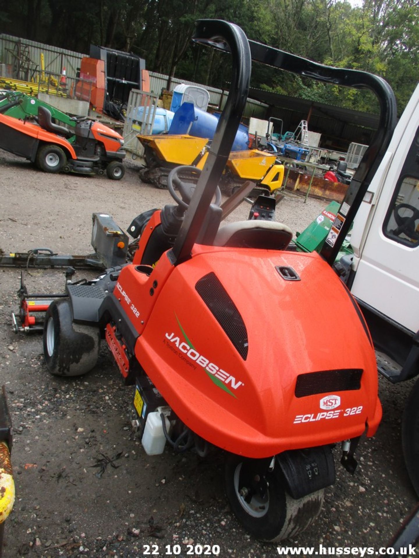 JACOBSEN ECLIPSE 322 MOWER 1887HRS - Image 2 of 3