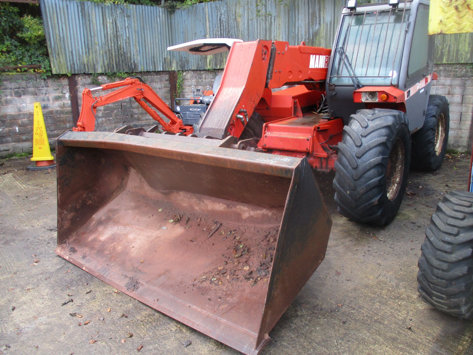 MANITOU MLT728 TURBO TELEHANDLER C.W BUCKET - Image 3 of 5