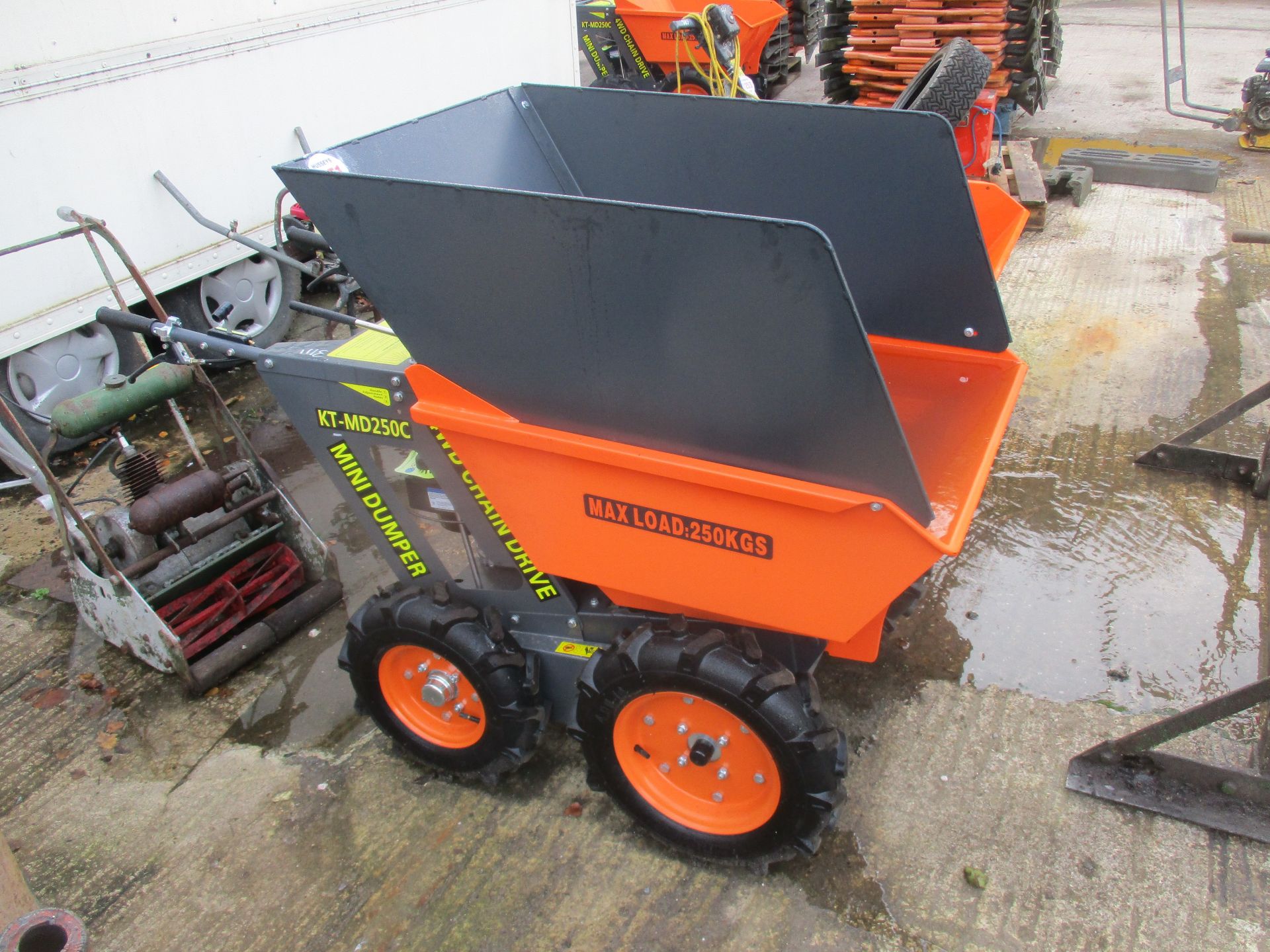 4X4 MINI DUMPER UNUSED