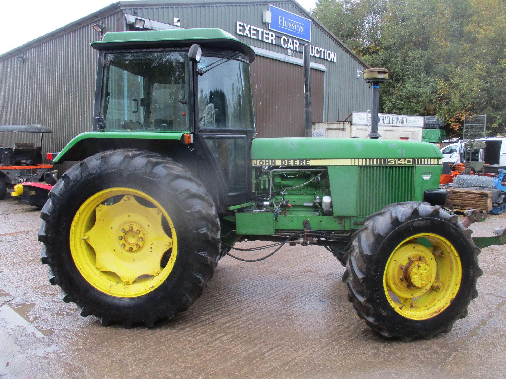 JOHN DEERE 3140 4WD TRACTOR C/W FRONT LINKAGE 3491HRS - WITH KEYS - Image 3 of 5