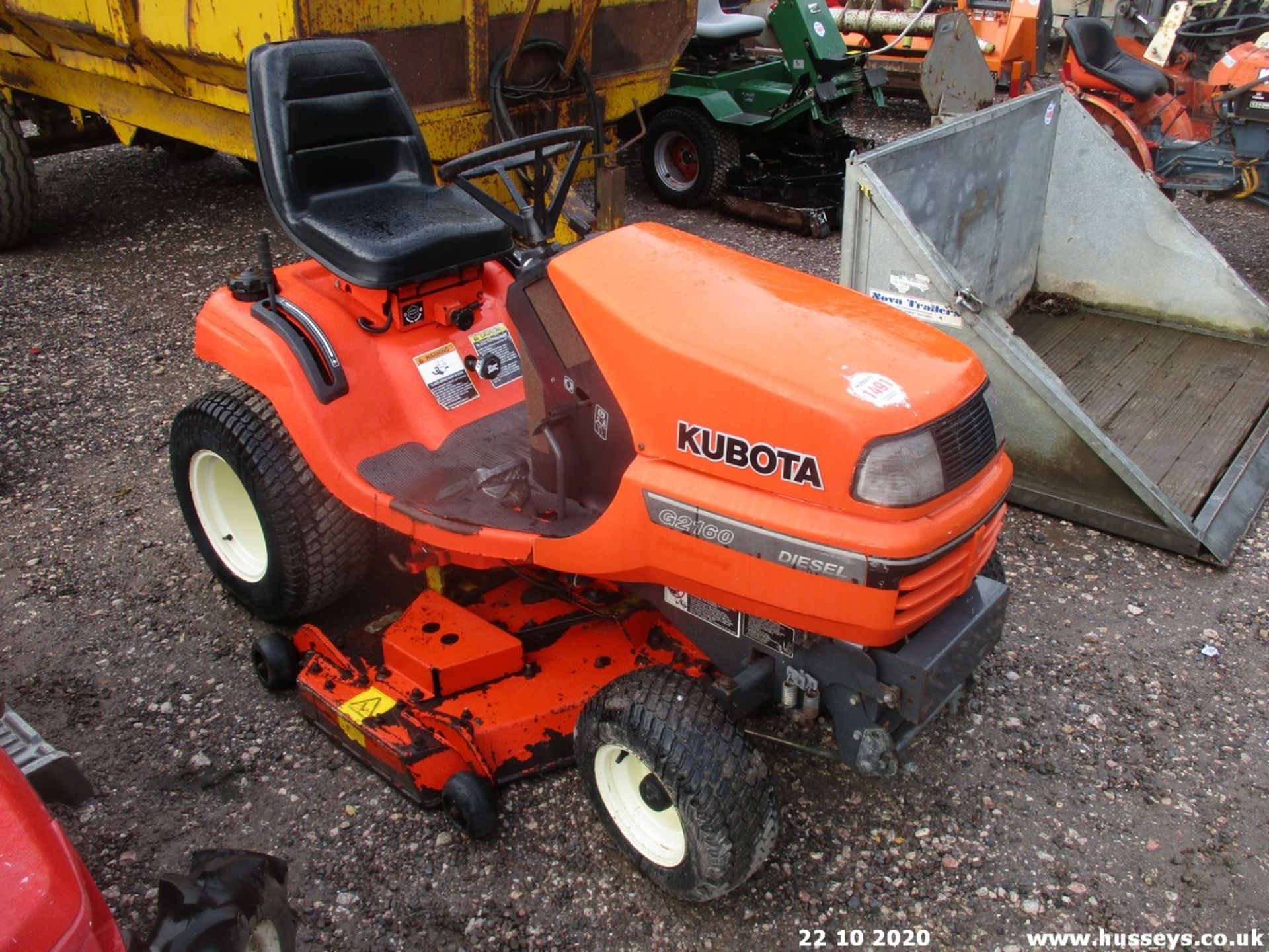 KUBOTA G2160 DIESEL RIDE ON MOWER RDC 2011 - Image 2 of 4