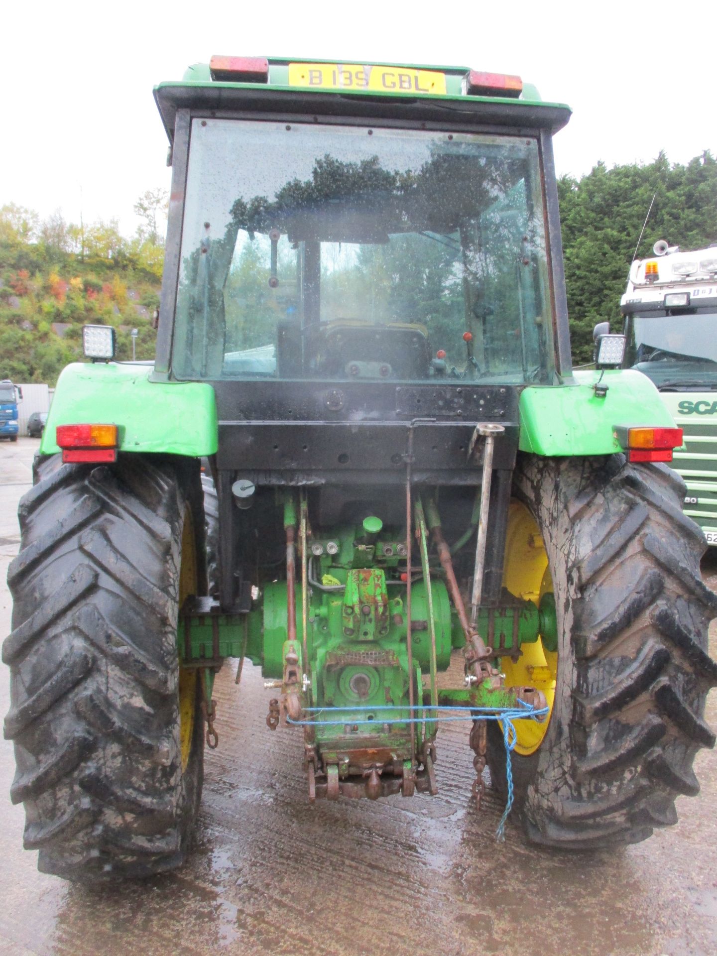 JOHN DEERE 3140 4WD TRACTOR C/W FRONT LINKAGE 3491HRS - WITH KEYS - Image 2 of 5