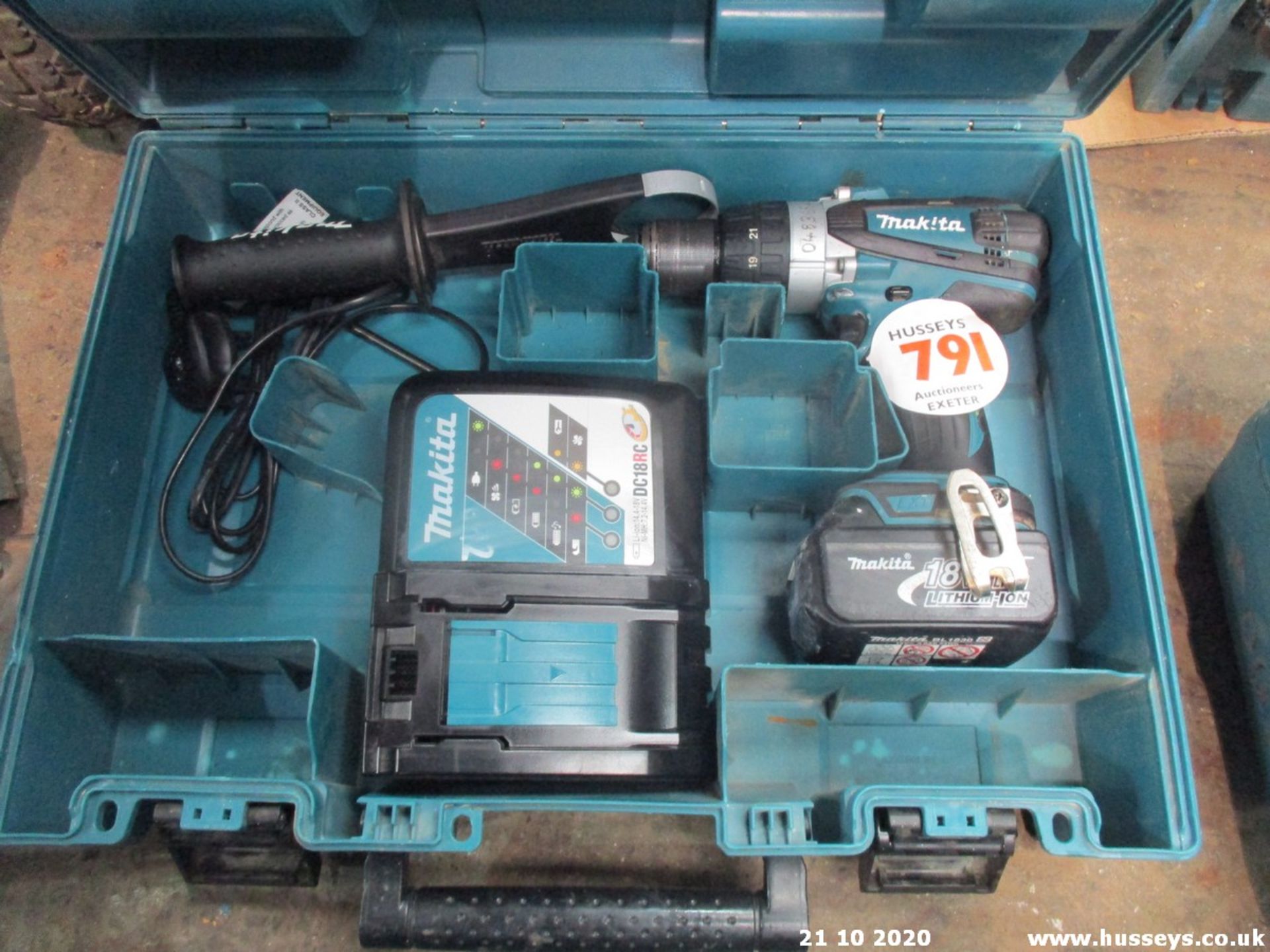 CORDLESS MAKITA DRILL