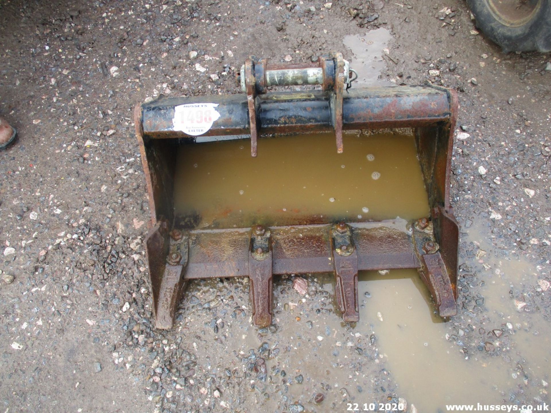 MINI DIGGER BUCKET