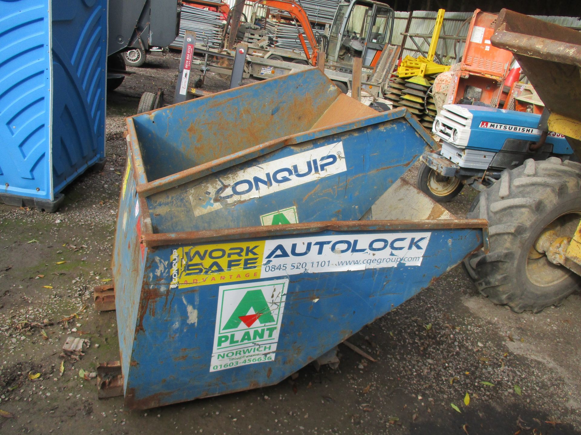 2 CONQUIP FORKLIFT TIPPING SKIPS - Image 2 of 3