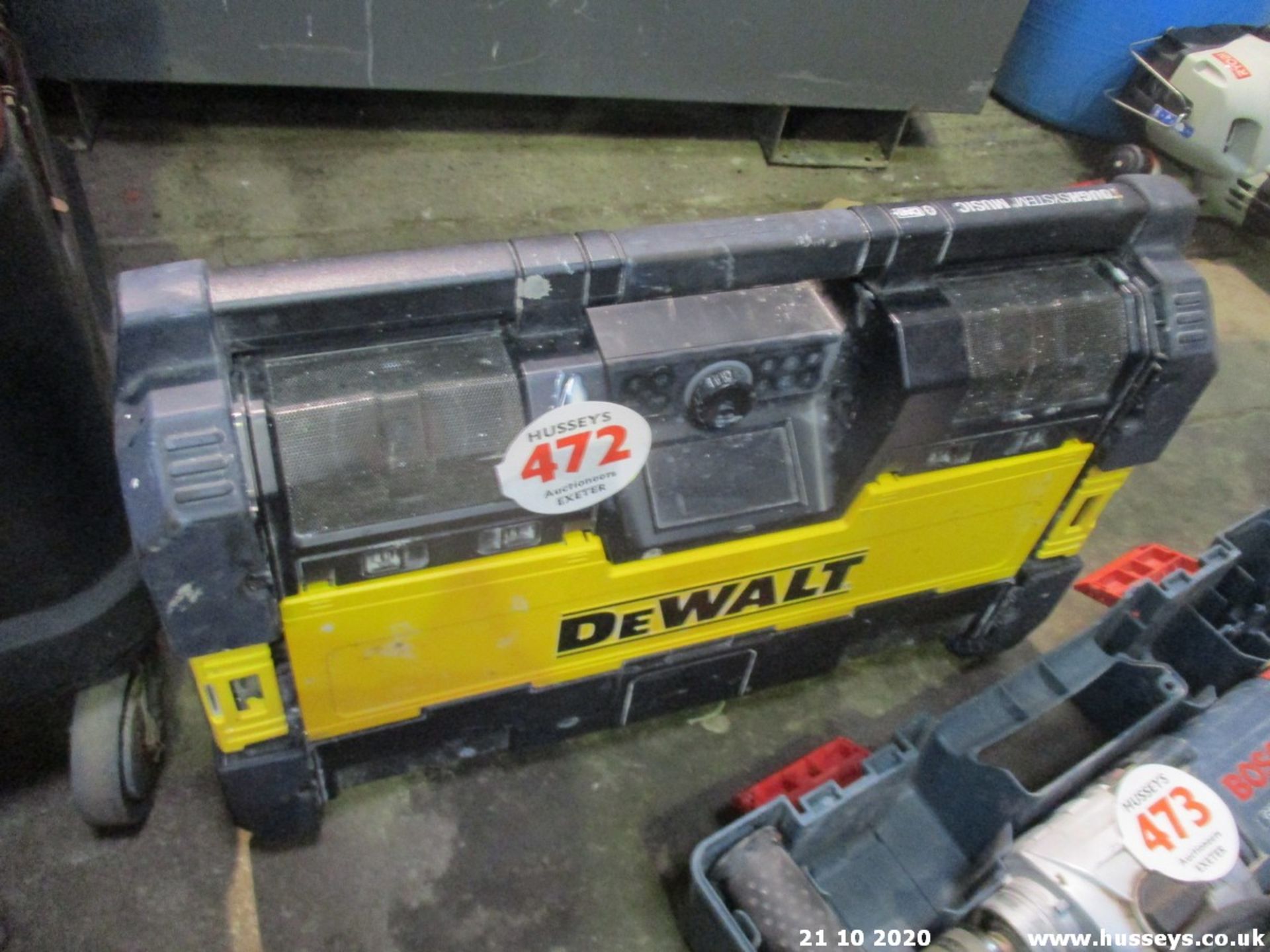 DEWALT RADIO