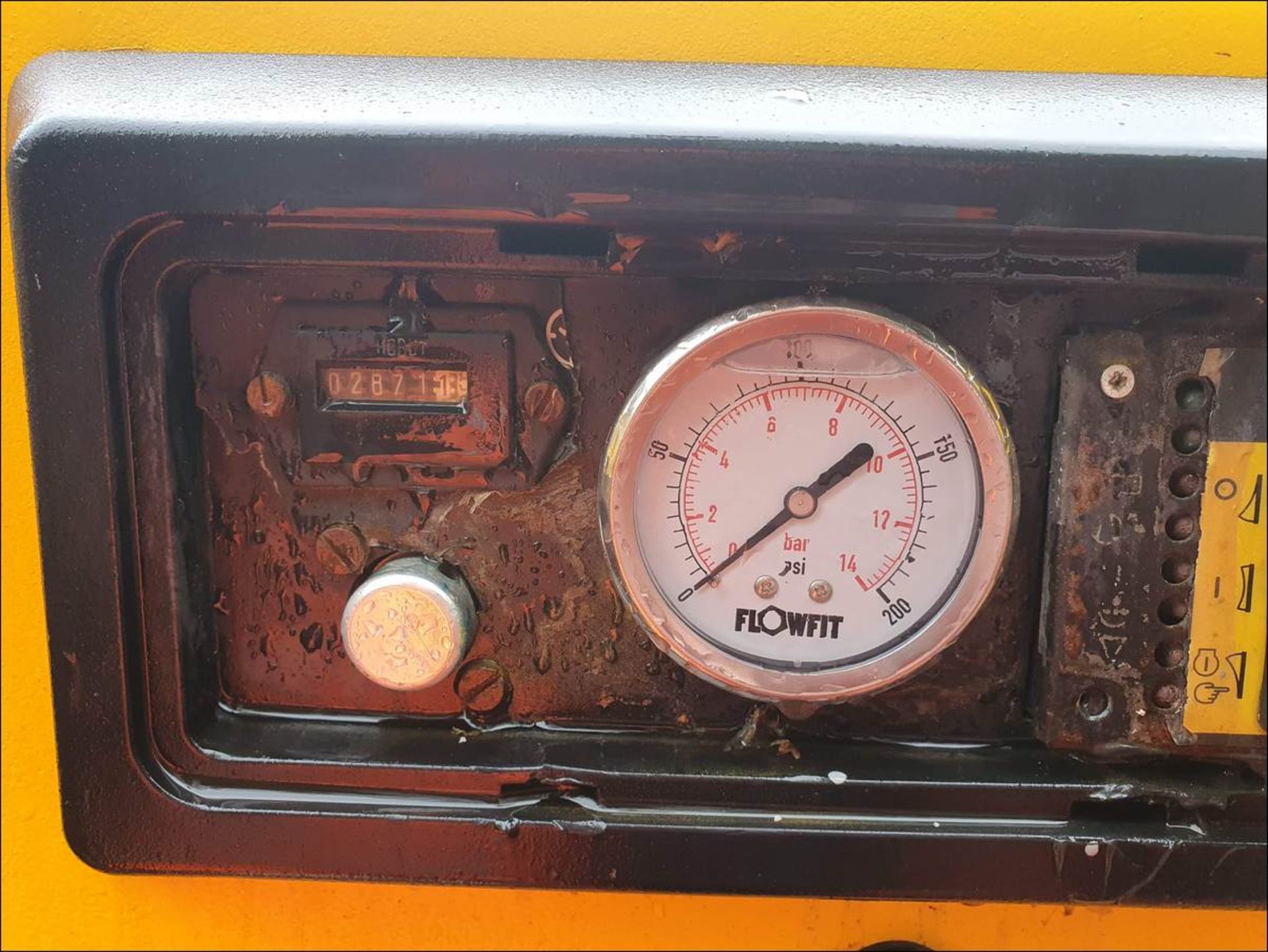 ATLAS COPCO XAS136 DD FAST TOW COMPRESSOR RMA - Image 9 of 10