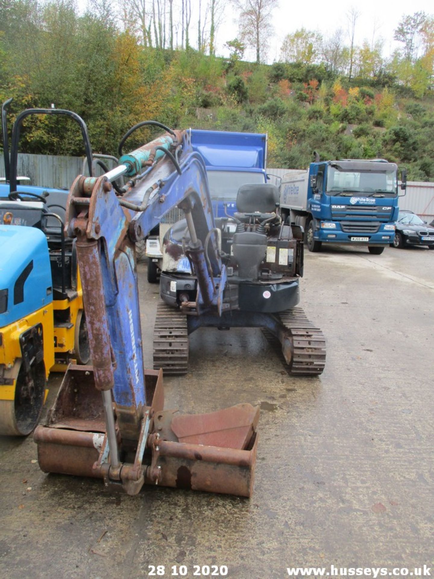 MITSUBISHI 3 TON DIGGER - Image 2 of 5