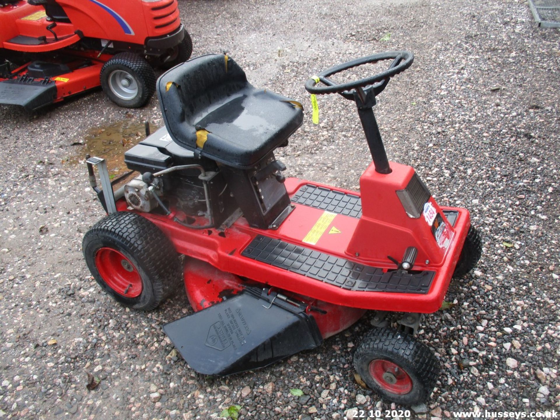 WESTWOOD RIDE ON MOWER