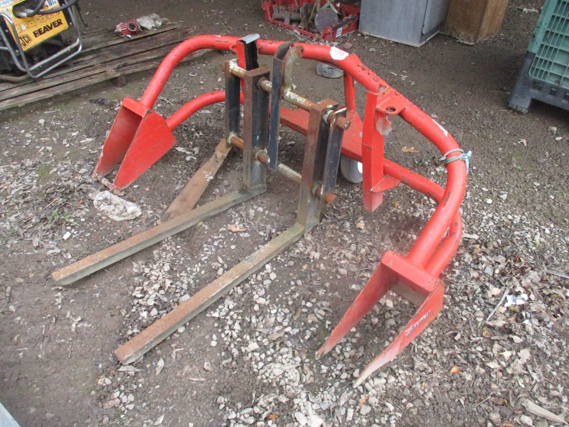 ROUGH TERRAIN PALLET FORKS