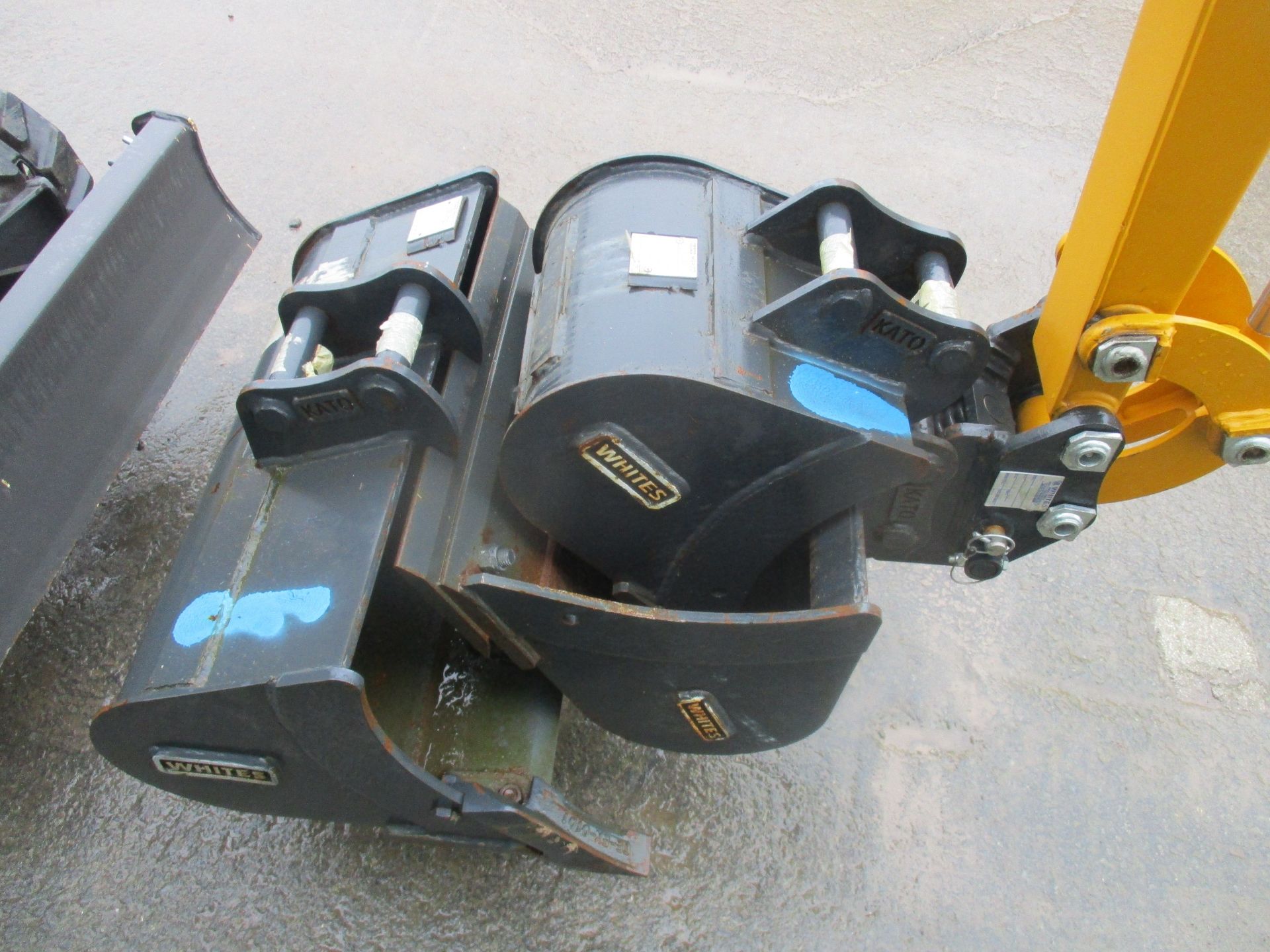 KATO VXE HD 12 MINI DIGGER 2019 UNUSED WITH 7 DELIVERY HOURS, EXPANDING TRACKS & 4 BUCKETS - Image 7 of 8