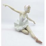 A Lladro figure, Swan Ballet