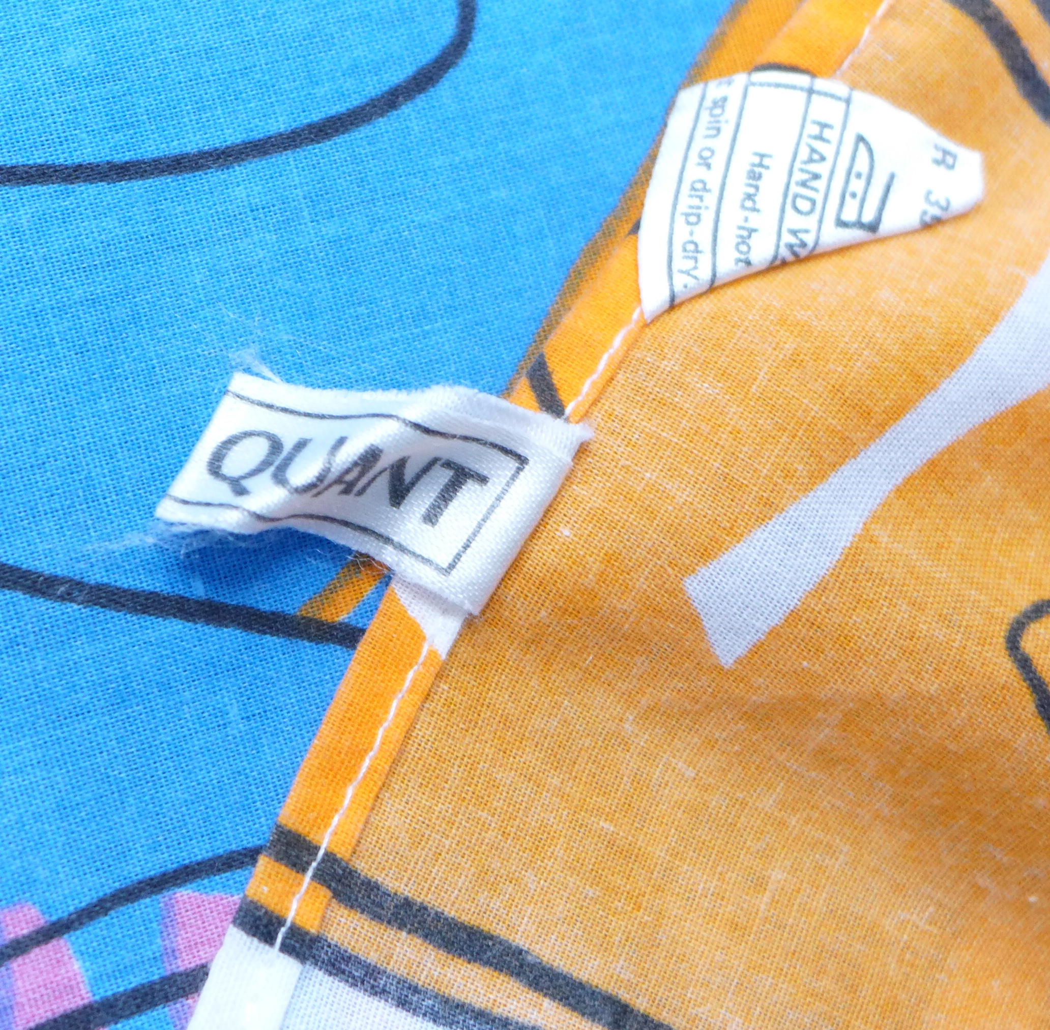 A Mary Quant lady's beach wrap - Image 3 of 3