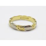 An 18ct gold ring, 3.2g, M