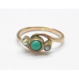 A 9ct gold, turquoise and seed pearl ring, 1.6g, M
