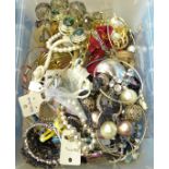 Fashion and costume jewellery, 5.24kg