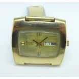 A gentleman's gold plated 'TV screen' Accurist 21 jewels manual wind wristwatch